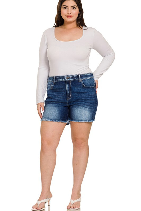 ZENANA PLUS MID RISE RAW FRAYED HEM DENIM SHORTS