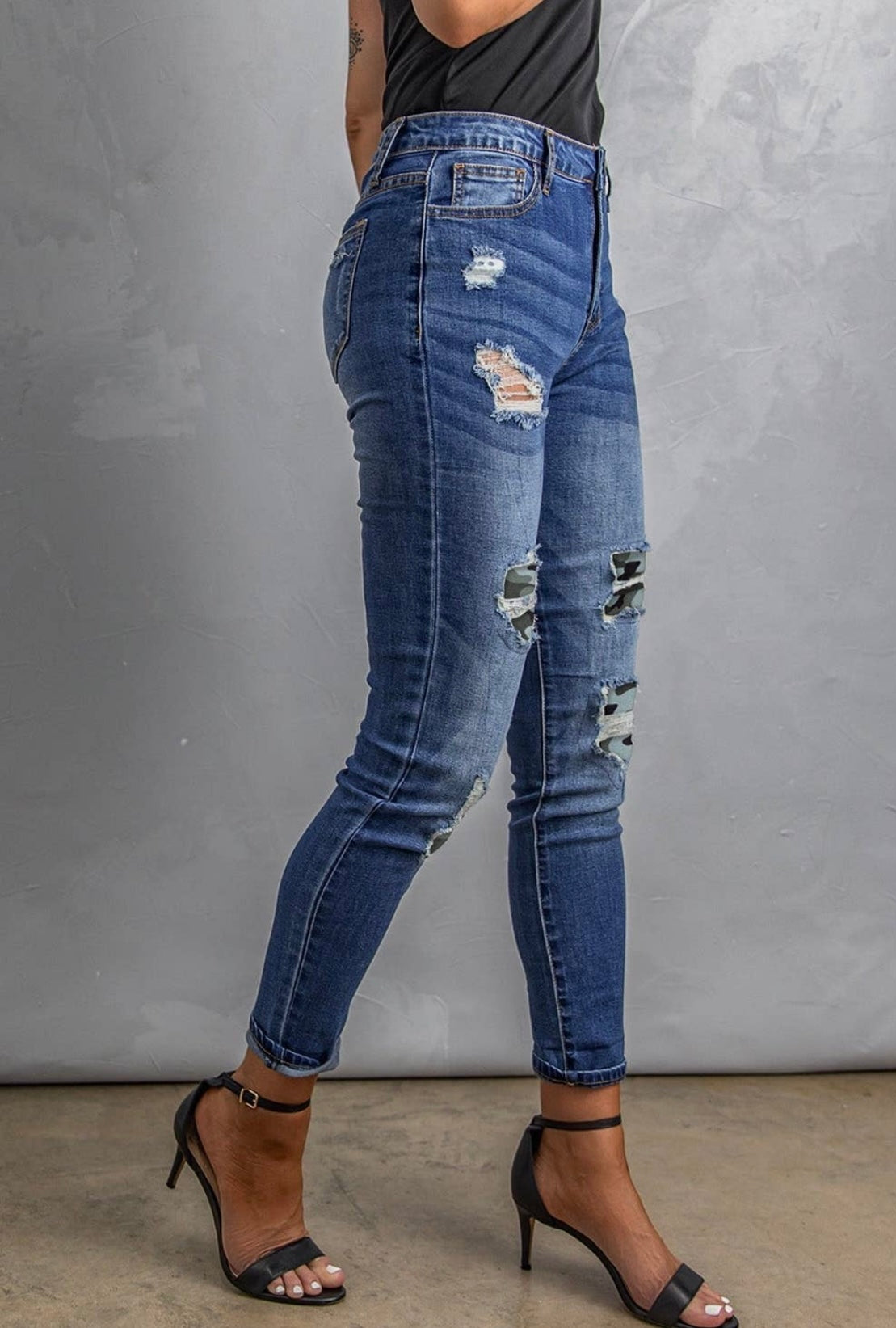 Camo Patch Destroyed Skinny Jeans