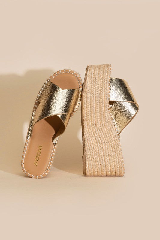 PARTNER RAFFIA PLATFORM SLIDES