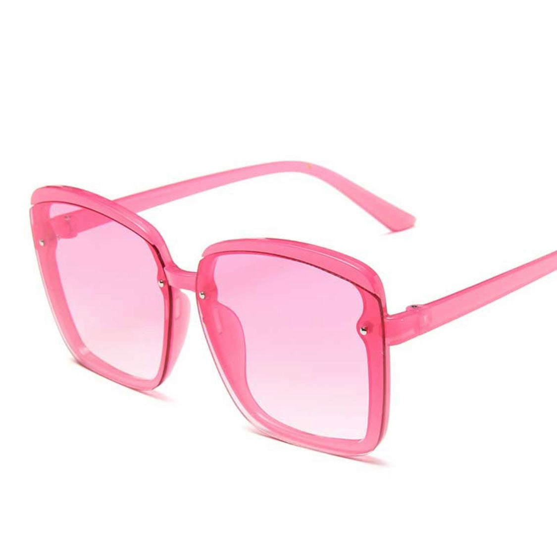 Trendy Large Framed Sunglasses