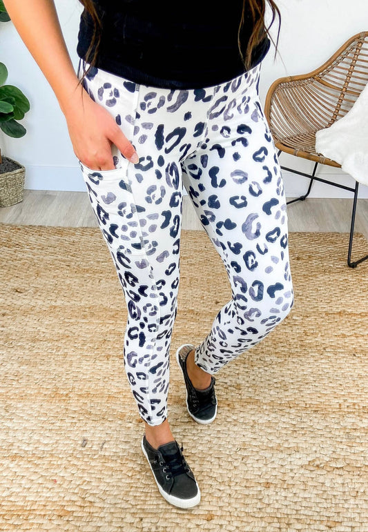 Leopard Pocketed Athletic Leggings