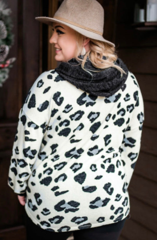 Leopard Splicing Pocket Hoodie-Curvy