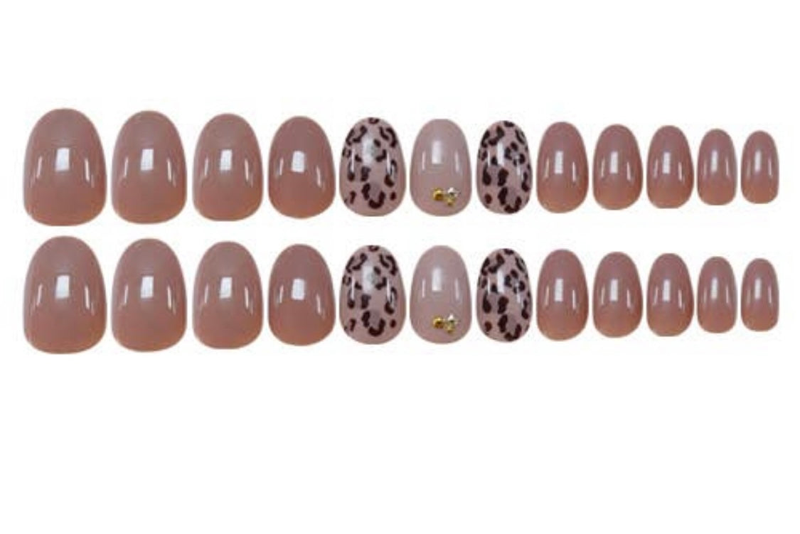 Hotlines Kitten Press On Nails