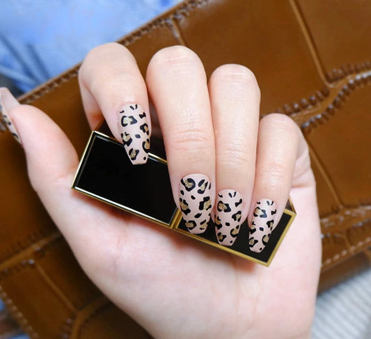 Hotlines Fierce Press On Nails