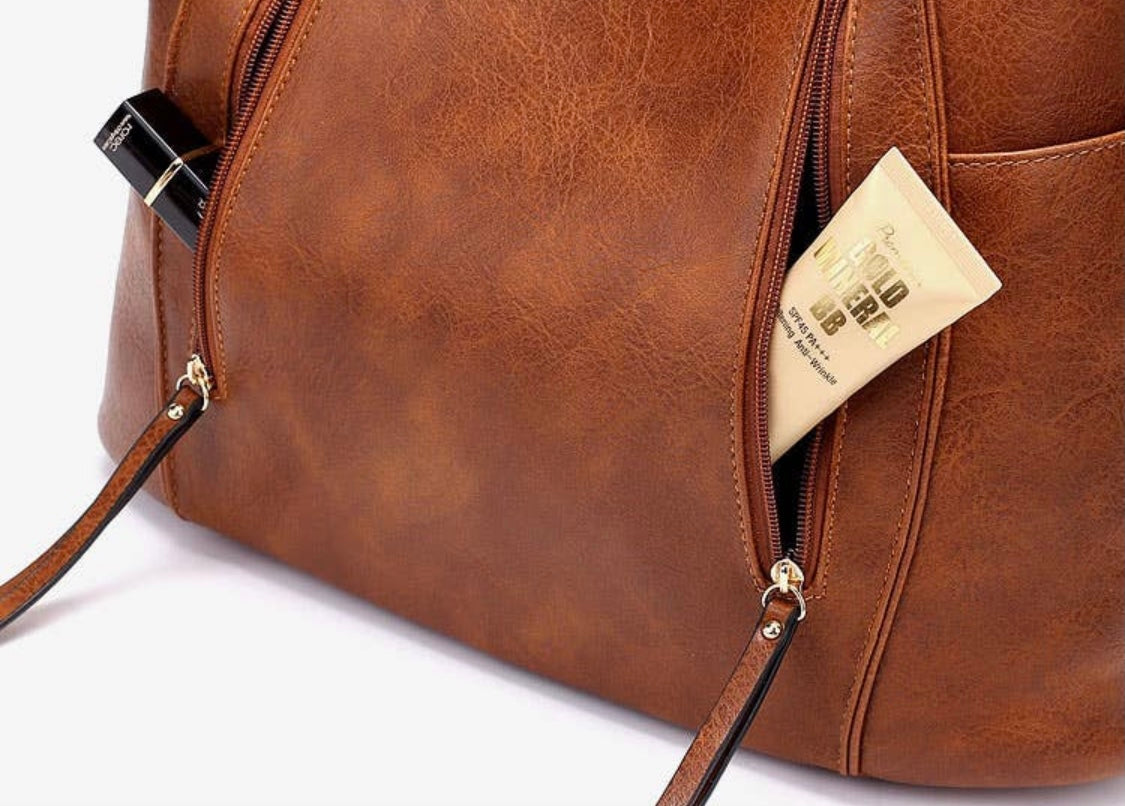 Single diagonal shoulder bags