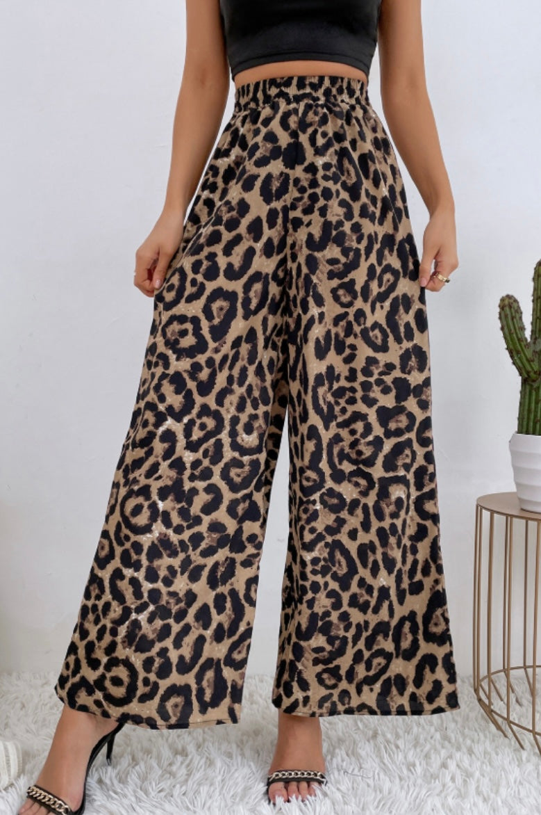 Leopard Printed Wide Leg Pants