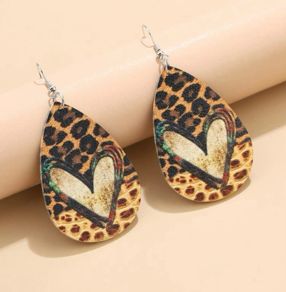 Leopard Print W/ Heart Earrings