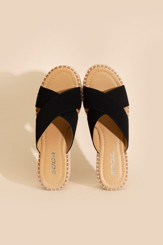 HEIGHT RAFFIA PLATFORM SLIDES
