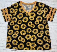 Plus Size Sunflower Print Striped V-Neck Top