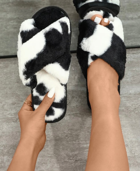 Fluffy Cow Pattern Home Slippers