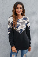 Camouflage Round Neck Long Sleeve Sweatshirt