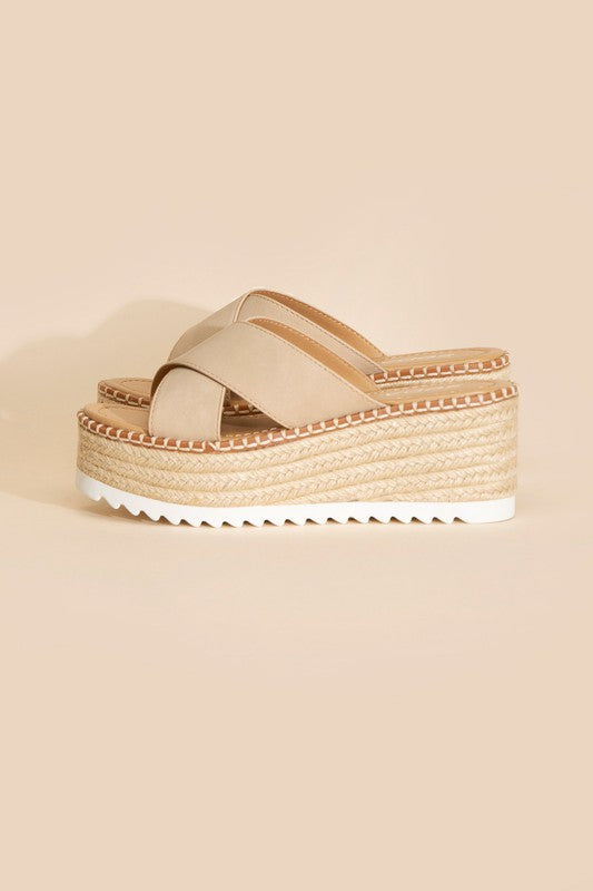 HEIGHT RAFFIA PLATFORM SLIDES